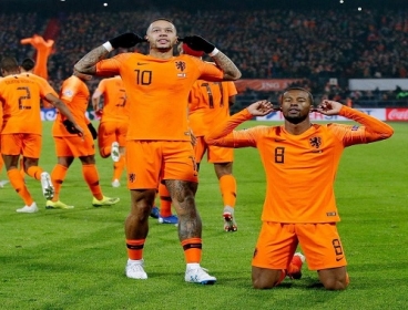 هولندا تسعى للفوز على قطر لحسم المجموعة الأولي في كأس العالم