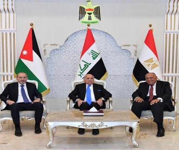 شكري يشارك اليوم في اجتماع آلية التعاون الثلاثي بين مصر والأردن والعراق في عمان