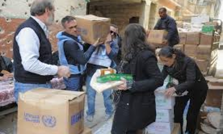 الأونروا : إدخال 400 طرد غذائي الأسبوع الماضي لمخيم اليرموك