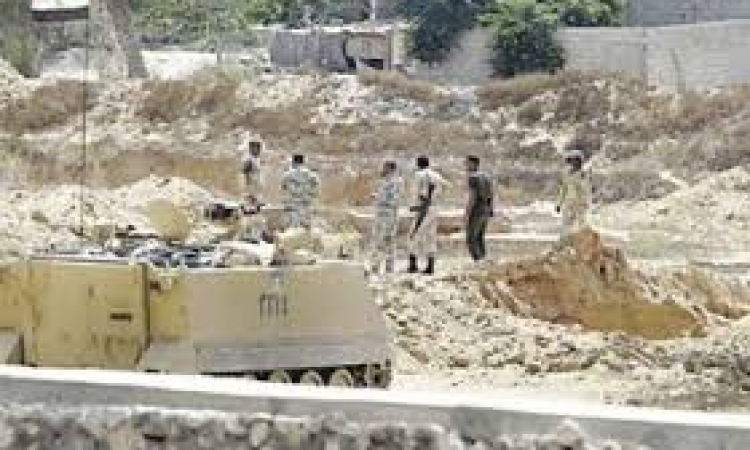 مقتل قيادي تكفيري وضبط 4 وتدمير 6 أنفاق جديدة بشمال سيناء