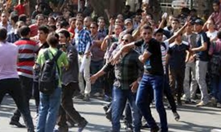 بالصور.. مسيرات احتجاجاية لطلبة الإخوان تنديدا بمقتل طالب “علوم الإسكندرية”