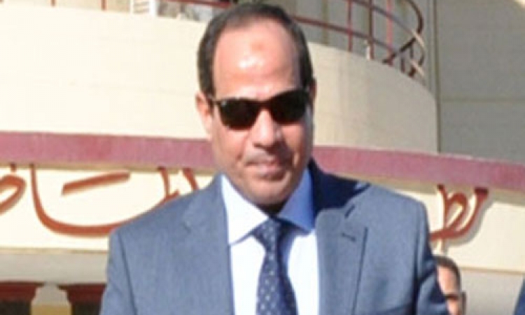 وزير التنمية المحلية: إدراج السيسى بقائمة الناخبين فور استقالته من “الدفاع”