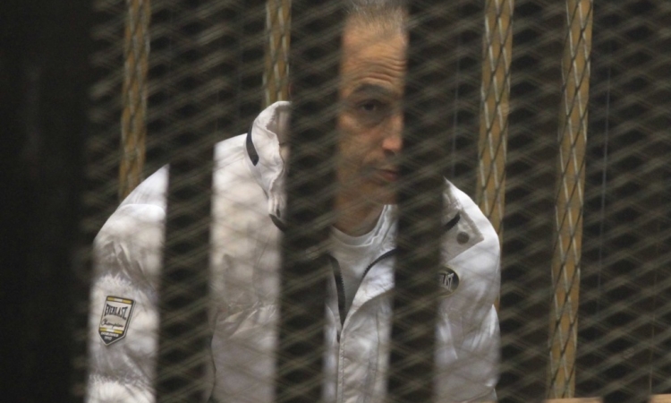 بدء محاكمة المخلوع “مبارك ” ونجليه فى محاكمة القرن