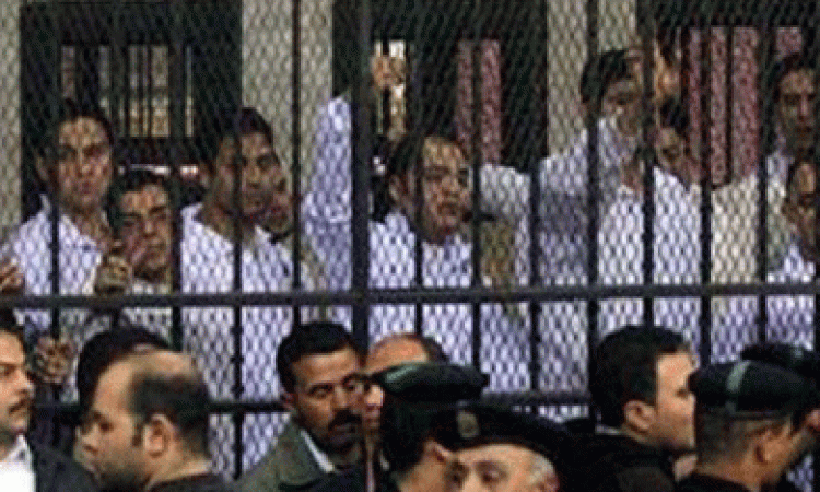 شمال القاهرة تقضى بإعدام 26 متهمًا فى خليه السويس الارهابية