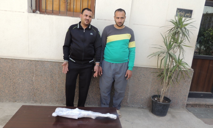 أمن القاهرة يضبط عصابة للسرقة بالإكراه وبحوزتهم أسلحة نارية