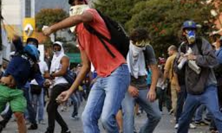 ارتفاع حصيلة الاحتجاجات في فنزويلا إلى 29 قتيلًا