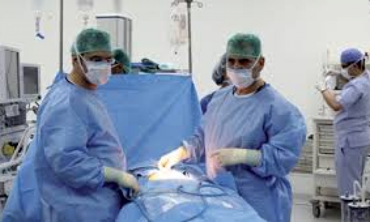 جراحة لاستئصال مرارة نادرة بمستشفى الإسماعيلية العام