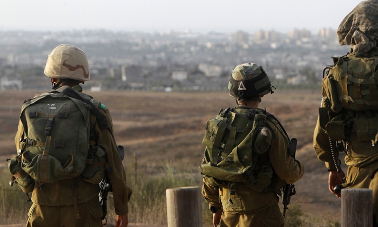 قوات الاحتلال الإسرائيلي تعتقل 4 صيادين فلسطينيين قبالة سواحل غزة