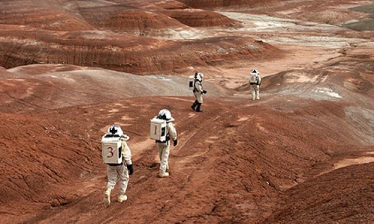 أدلة جديدة تثبت وجودمناخ صالح للحياة على المريخ