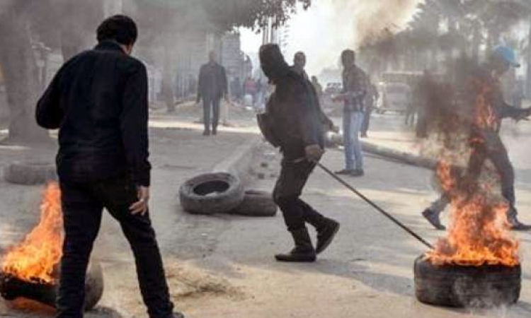 مصدر أمني: ضبط 4 من الإخوان ضمن مجموعة أشعلت النيران في إطارات لقطع طريق ميدان السواح