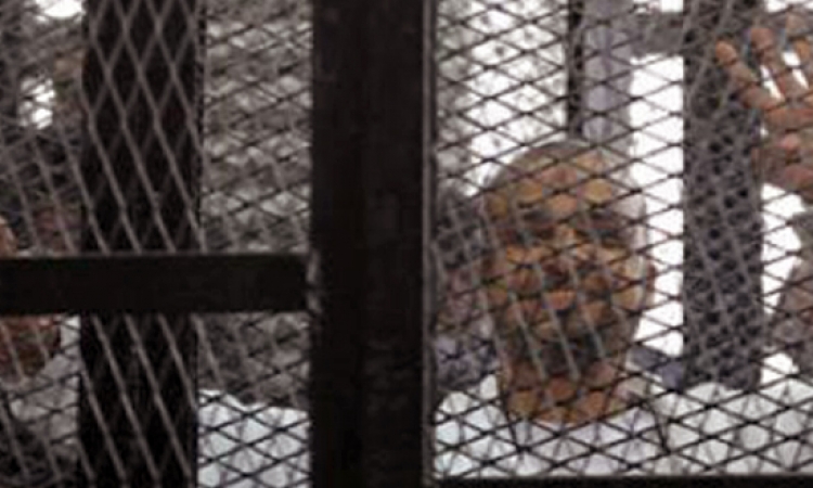 محكمة الاستئناف تقضي بسقوط حق “البلتاجي” في رد المحكمة بقضية تعذيب شرطيين باعتصام رابعة