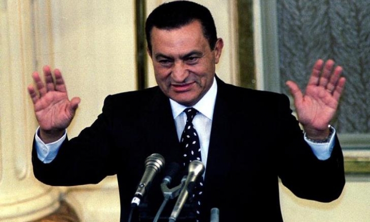 آسف يا ريس لـ«السيسي»: نتمنى أن يكون عهدك استكمالاً لمسيرة «مبارك»