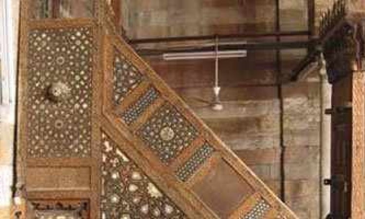الآثار: مصر تستعيد اليوم من الدنمارك 8 حشوات خشبية من منبر مسجد جانم البهلوان