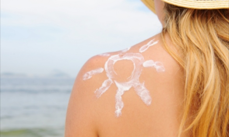 نصائح لحماية جلدك من التقشر في الصيف
