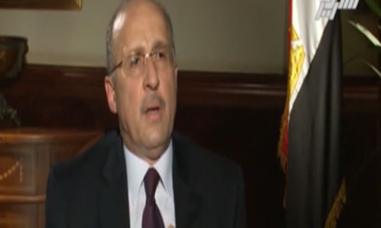 بالفيديو.. وزير الصحة: لم أخطر رسميا بنتائج التجارب لجهاز الجيش «فيروس سي»