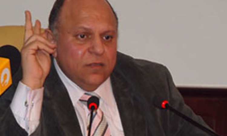 وزير التنمية الإدارية السابق: الجهاز الإداري المصري «كارثي».. وبعض الملفات الهامة توجد في «الحمامات»