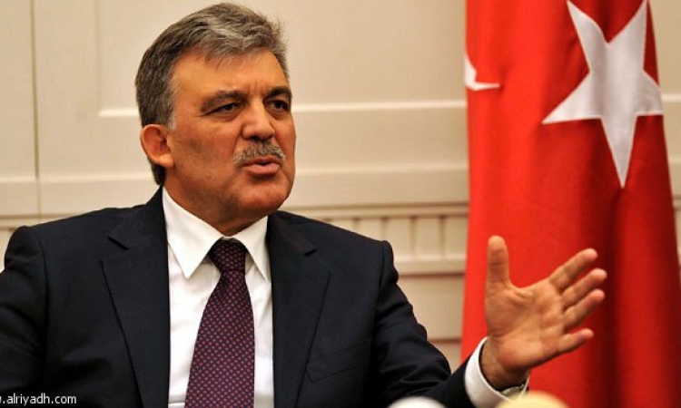 الرئيس التركي جول يهنىء السيسي بمناسبة توليه مهام منصبه