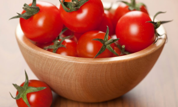الطماطم وأطعمة أخرى للتخلص من الكرش نهائيًا