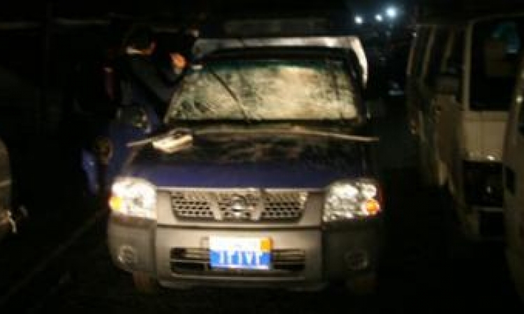 هجوم بالأسلحة الآلية على سيارة شرطة في الفيوم