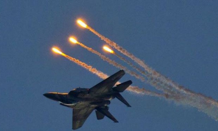 إسرائيل تشن هجوما جويا على غزة ردا على إطلاق صواريخ من القطاع