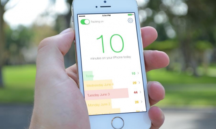 مومنت .. تطبيق جديد لـ”آي فون” يحميك من إدمان الهاتف