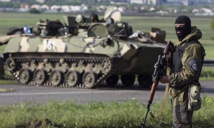 عشرات القتلى في استهداف الجيش الاوكراني ل 5 مواقع للانفصاليين