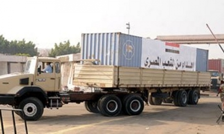 إدخال مساعدات مصرية إلى قطاع غزة