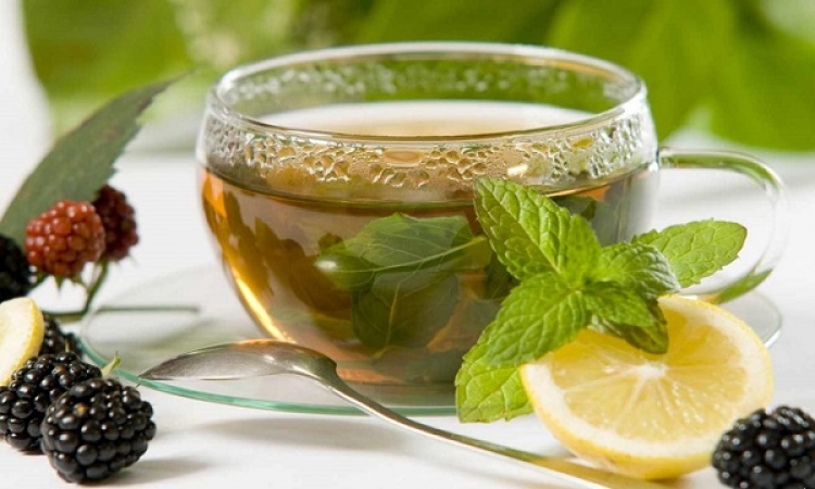 بعد اكتشاف أهميته للقلب .. الشاي الأخضر مصدر مهم لعلاج السرطان