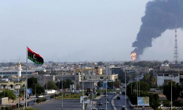 مبعوث الجامعة العربية : أطراف غير عربية وراء الغارات على طرابلس