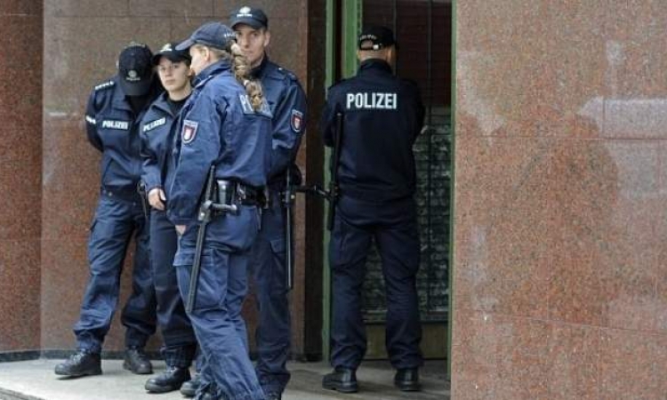 الشرطة الألمانية تداهم مسجدا ومركزا إسلاميا للبحث عن داعش