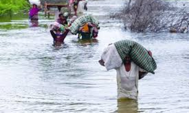 حصيله ضحايا الفيضانات تصل لـ 205في باكستان و200في الهند