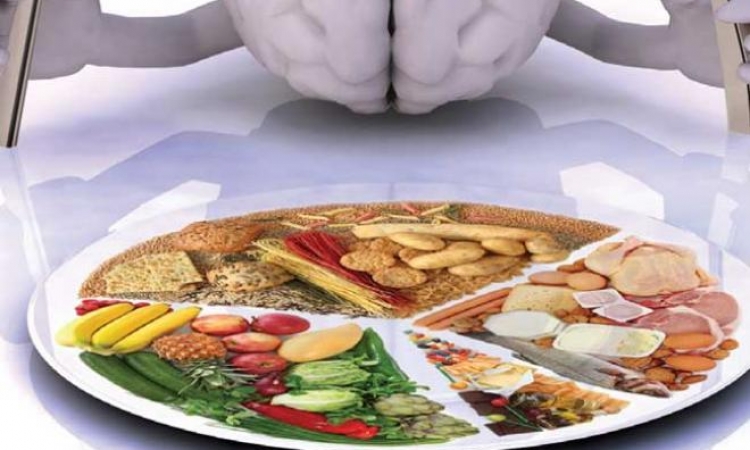 تعرف على أغذية تساعد فى تقوية قدرات المخ وتحميك من النسيان
