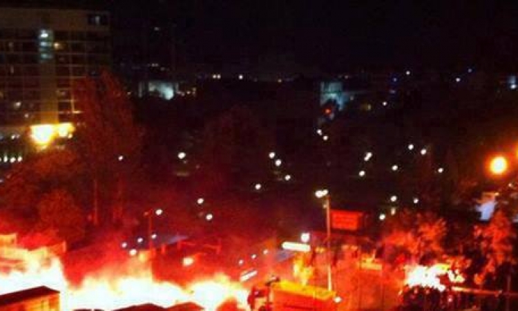 ارتفاع حصيلة قتلى اشتباكات تركيا إلى 35 وإحراق ثلاثة آلاف متجر