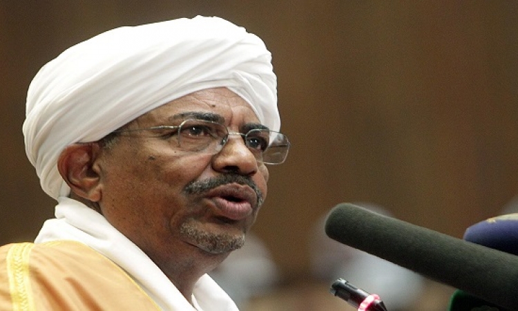 المجلس العسكرى السودانى: البشير متحفظ عليه والاعتقال لمن يثبت فساده
