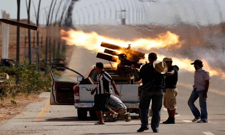 اشتباكات عنيفة بين الجيش الليبى وميليشيات ببنغازى