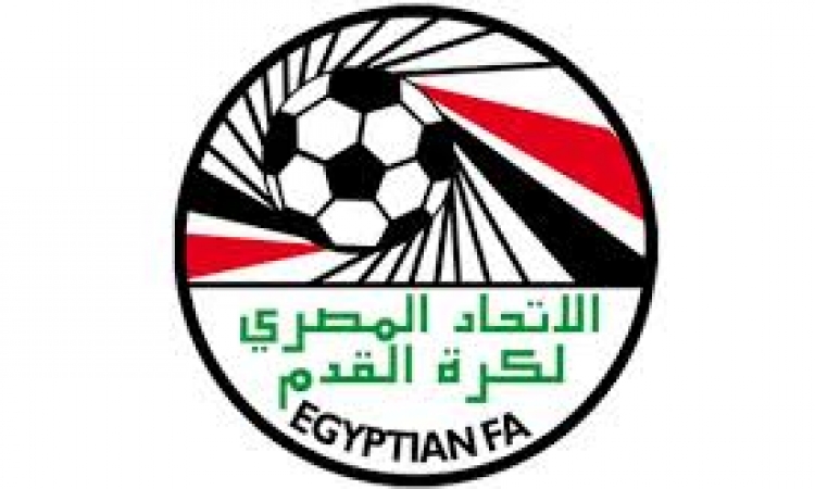اتحاد المصري لكرة القدم يوقف لاعب النادي الاهلي باسم علي شهراً بسبب توقيعه للزمالك