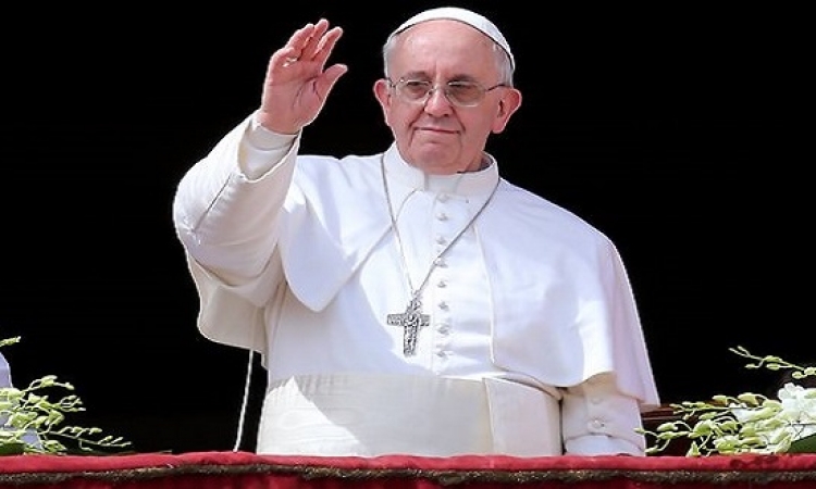 بابا الفاتيكان : يتعين ألا يهدد تدفق اللاجئين القيم الأوروبية