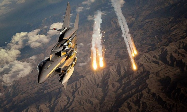 الطائرات العسكرية تقصف أهداف بموقع حادث العريش الإرهابى