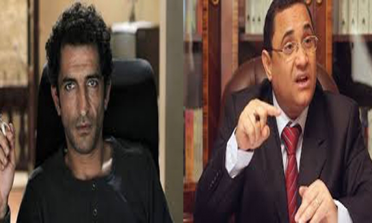 محكمة جنح الدقى تبرء عبد الرحيم على من تهمة سب عمرو واكد