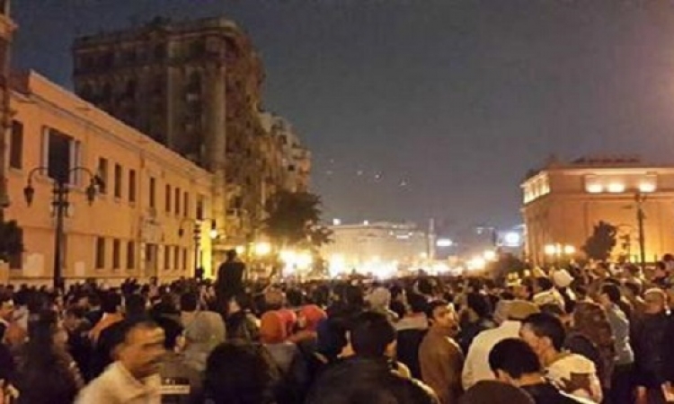 بالصور .. تظاهرات التحرير اعتراضًا على براءة متهمى قضية القرن