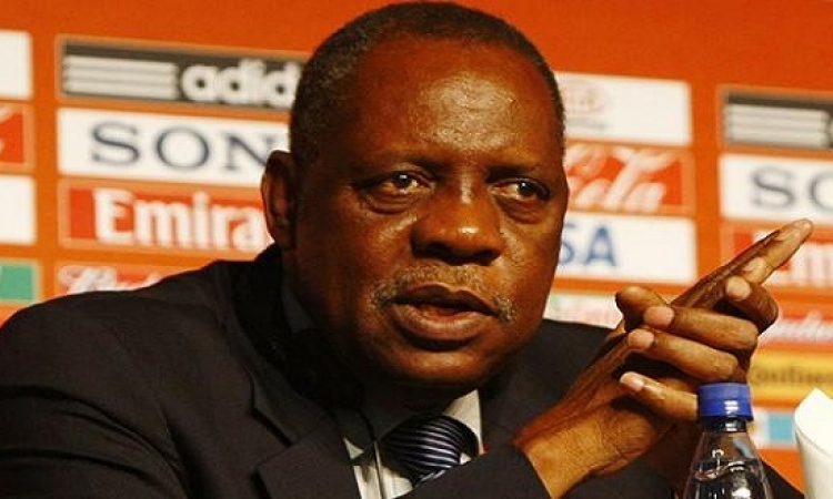 طوارئ في الكاف لانقاذ كأس أفريقيا والنجاة من خسائر مادية ضخمة