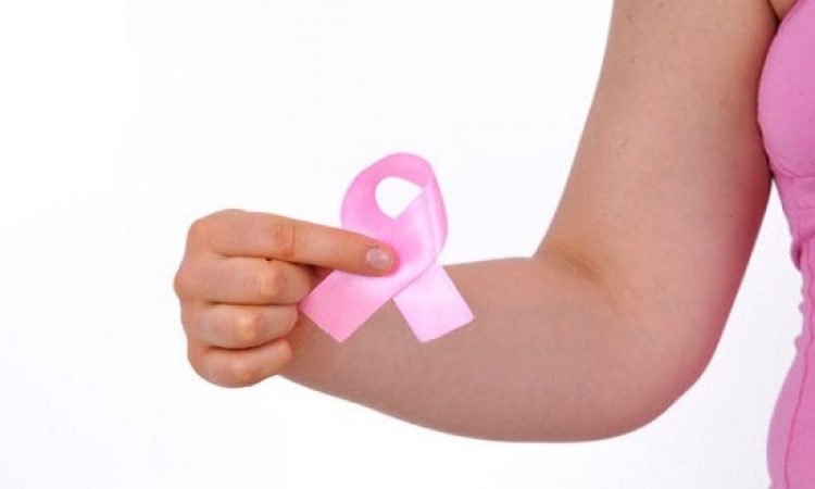 حملات توعية بمخاطر سرطان الثدى