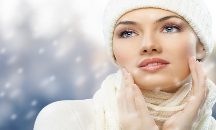 تعرفى على افضل 10 نصائح للحفاظ على بشرتك فى الشتاء