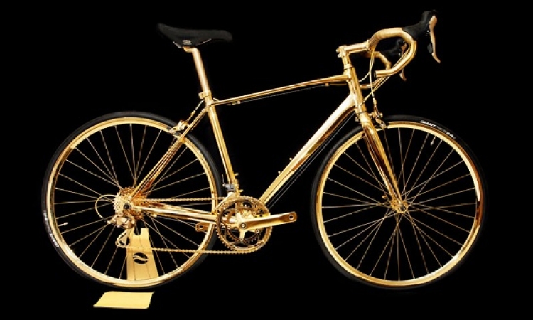 دراجة ذهبية عيار 24 .. ثمنها ربع مليون استرلينى بس !!