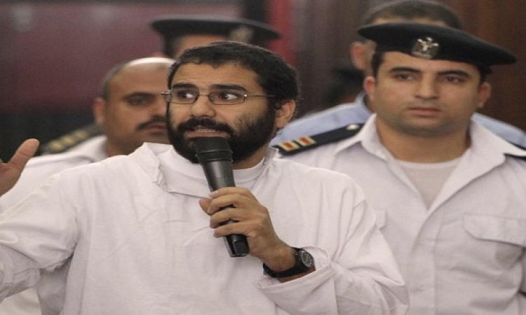 تأجيل محاكمة علاء عبد الفتاح وآخرين في قضية “أحداث مجلس الشورى” لـ 14 ديسمبر
