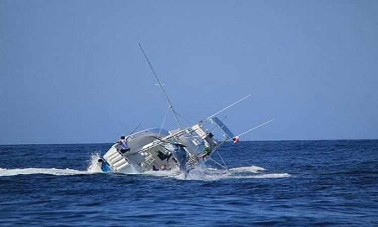 وفاة 43 شخصا وفقدان اخرين بعد غرق مركب صيد روسى