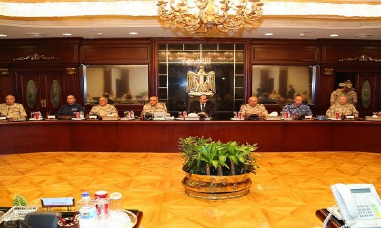 السيسى يرأس اجتماعا للمجلس الأعلى للقوات المسلحة لبحث تداعيات هجمات سيناء