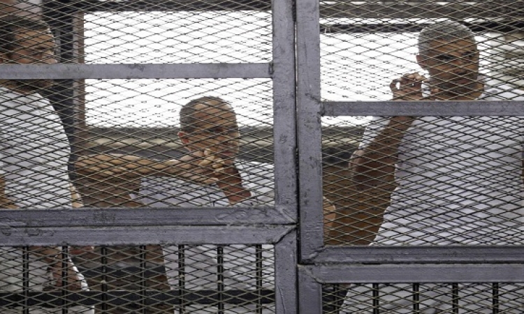 محكمة النقض تقبل طعن صحفيى قناة الجزيرة وتقضى بإعادة محاكمتهم 