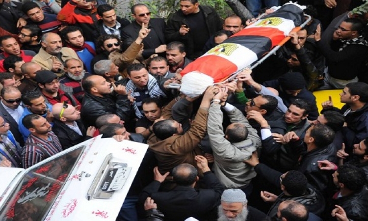 القوى الثورية تشيع جثمان شيماء الصباغ بمسقط رأسها بالأسكندرية
