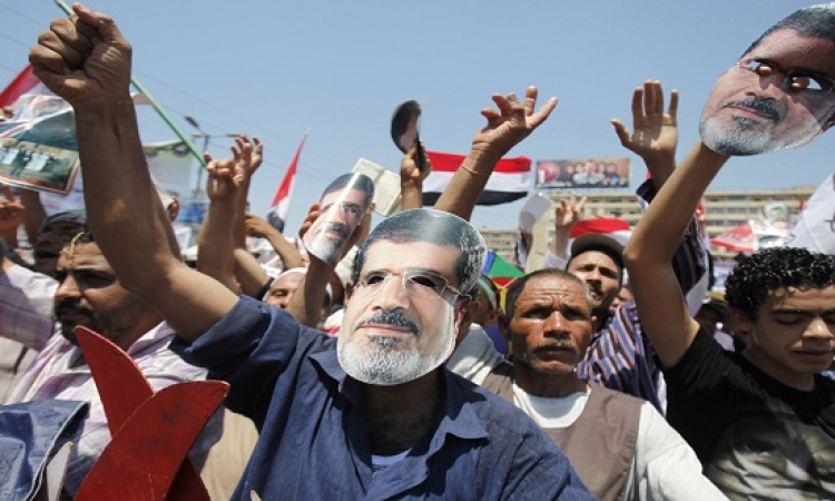 الإخوان يزعمون التظاهر فى التحرير .. والأمن يفض مسيرة محدودة وسط القاهرة